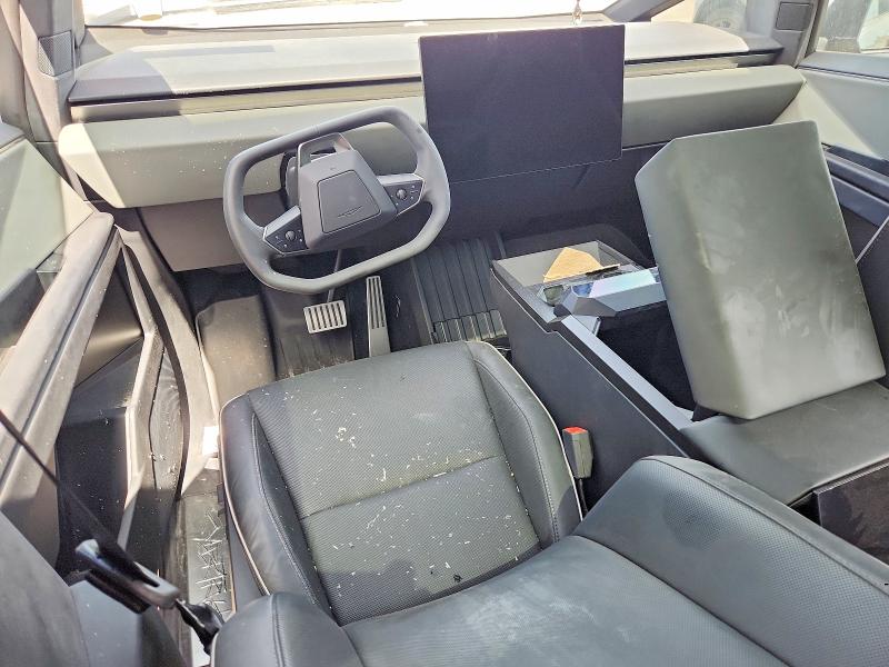 60715036 :رقم المزاد ، 7G2CEHED7SA072420 vin ، 2025 Tesla Cybertruck مزاد بيع