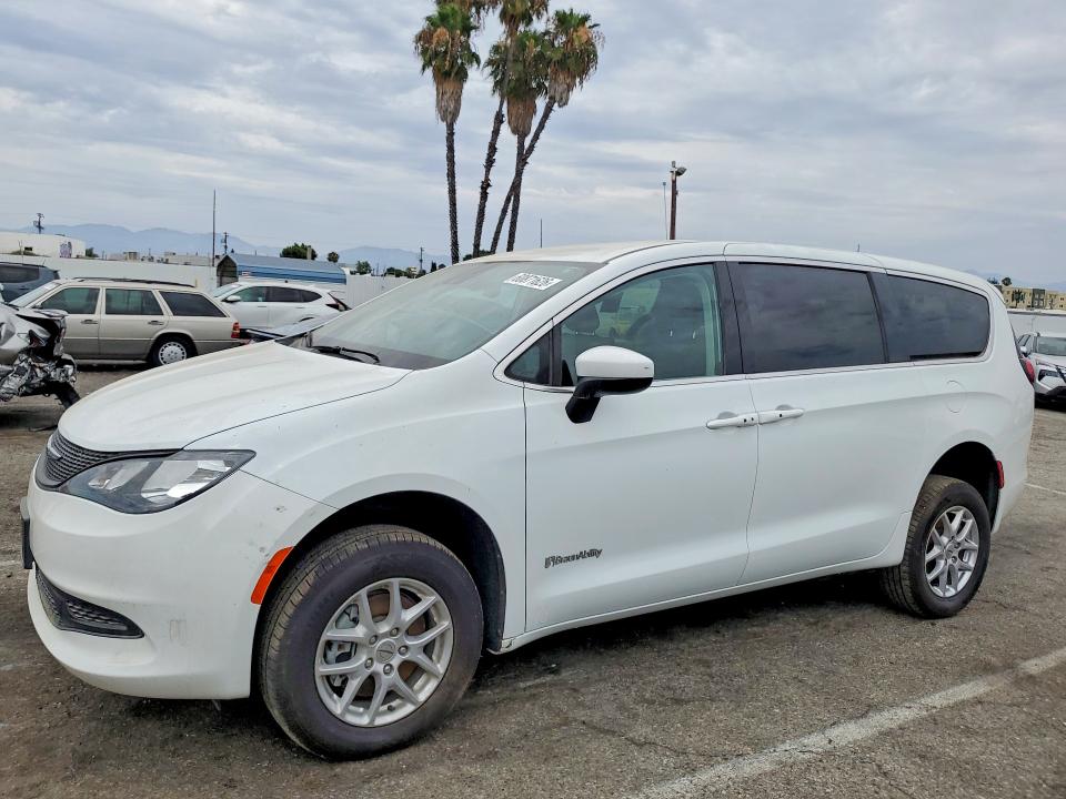 Продажа на аукционе авто 2023 Chrysler Voyager, vin: 2C4RC1CG2PR617218, номер лота: 60871626