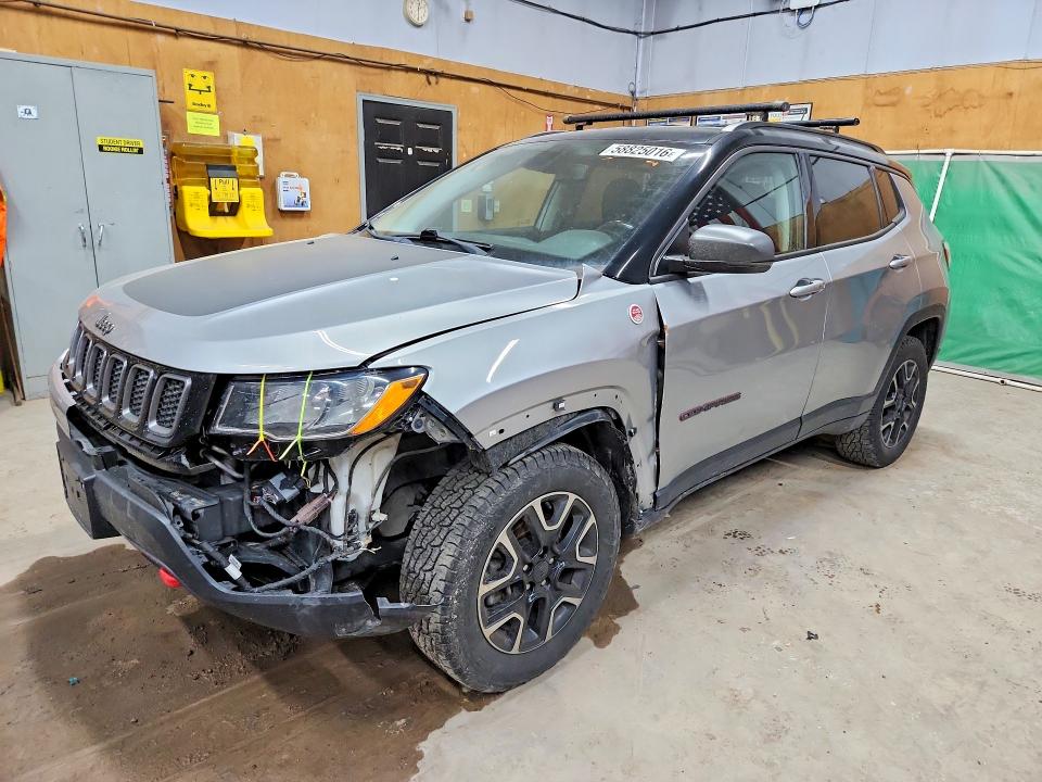 58825016 :رقم المزاد ، 3C4NJDDBXKT627333 vin ، 2019 Jeep Compass مزاد بيع