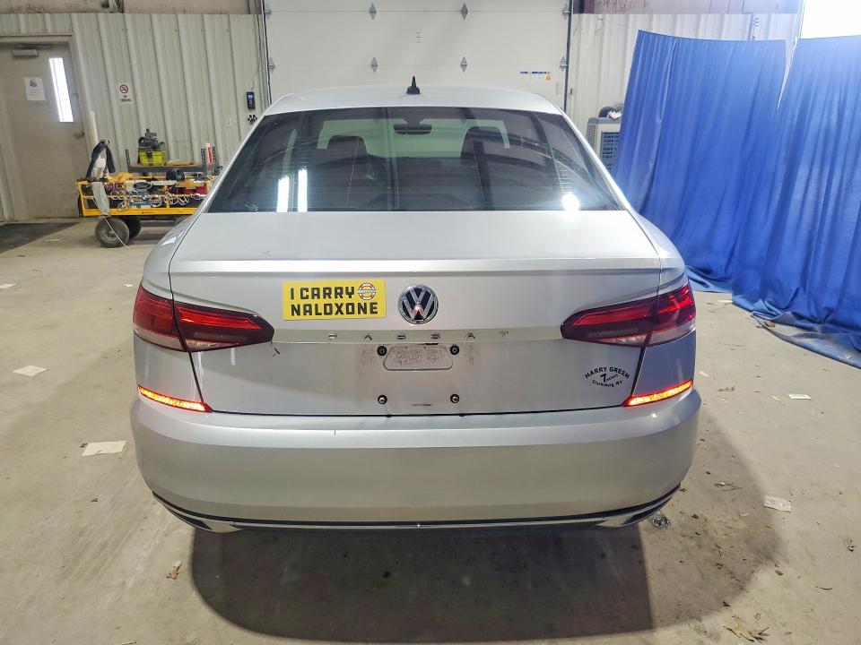 60179376 :رقم المزاد ، 1VWSA7A37LC026828 vin ، 2020 Volkswagen Passat مزاد بيع