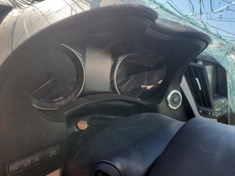 60211966 :رقم المزاد ، JN1AV7AR8FM850927 vin ، 2015 Infiniti Q50 Hybrid مزاد بيع