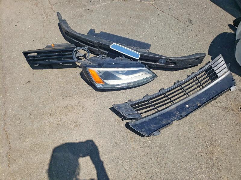 Продажа на аукционе авто 2011 Volkswagen Jetta, vin: 3VW2K7AJ2BM365781, номер лота: 61521636