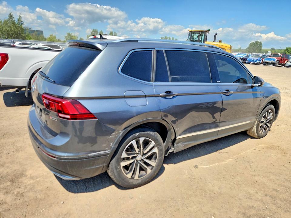 61221386 :رقم المزاد ، 3VV2B7AX1LM164495 vin ، 2020 Volkswagen Tiguan مزاد بيع