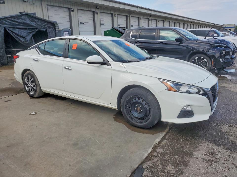 Продажа на аукционе авто 2020 Nissan Altima, vin: 1N4BL4BV4LC208374, номер лота: 41632736