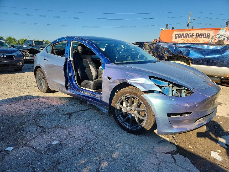2022 Tesla Model 3 მანქანა იყიდება აუქციონზე, vin: 5YJ3E1EBXNF103997, აუქციონის ნომერი: 60592326