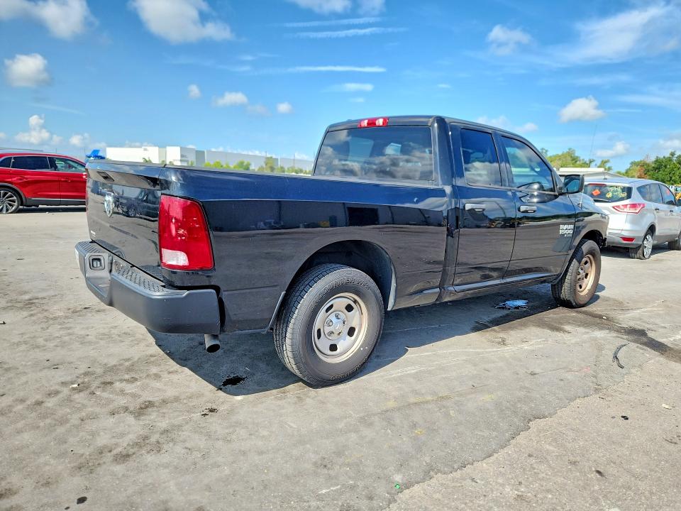 62525476 :رقم المزاد ، 1C6RR6FG0NS238387 vin ، 2022 Ram 1500 Classic مزاد بيع