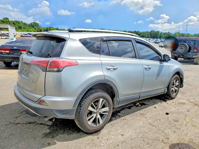 60175886 :رقم المزاد ، JTMWFREV2JJ179185 vin ، 2018 Toyota Rav4 مزاد بيع