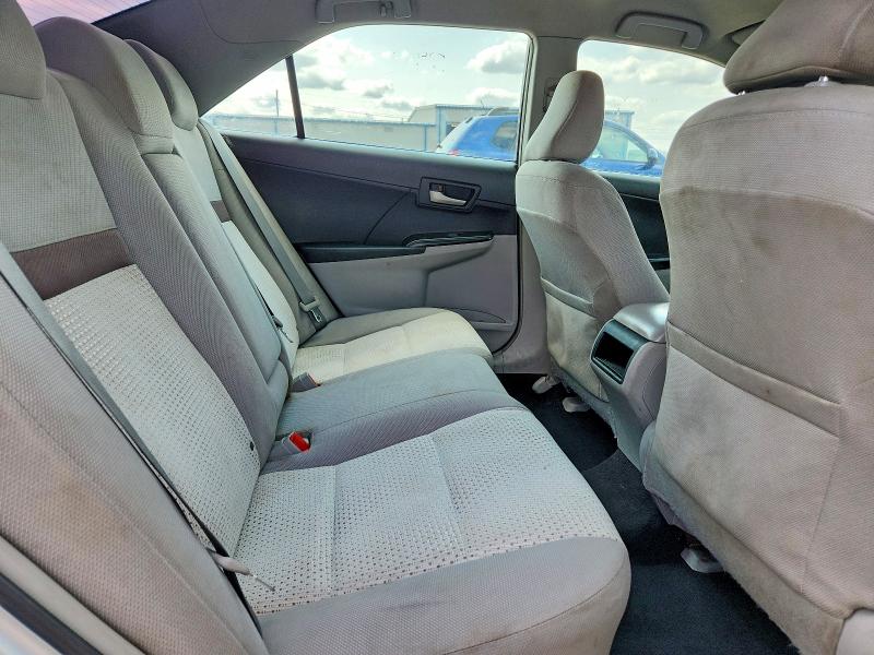 62661186 :رقم المزاد ، 4T4BF1FK1CR251503 vin ، 2012 Toyota Camry مزاد بيع