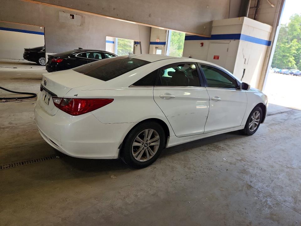 Aukcja sprzedaży 2012 Hyundai Sonata, vin: 5NPEB4AC1CH383552, numer aukcji: 63044376