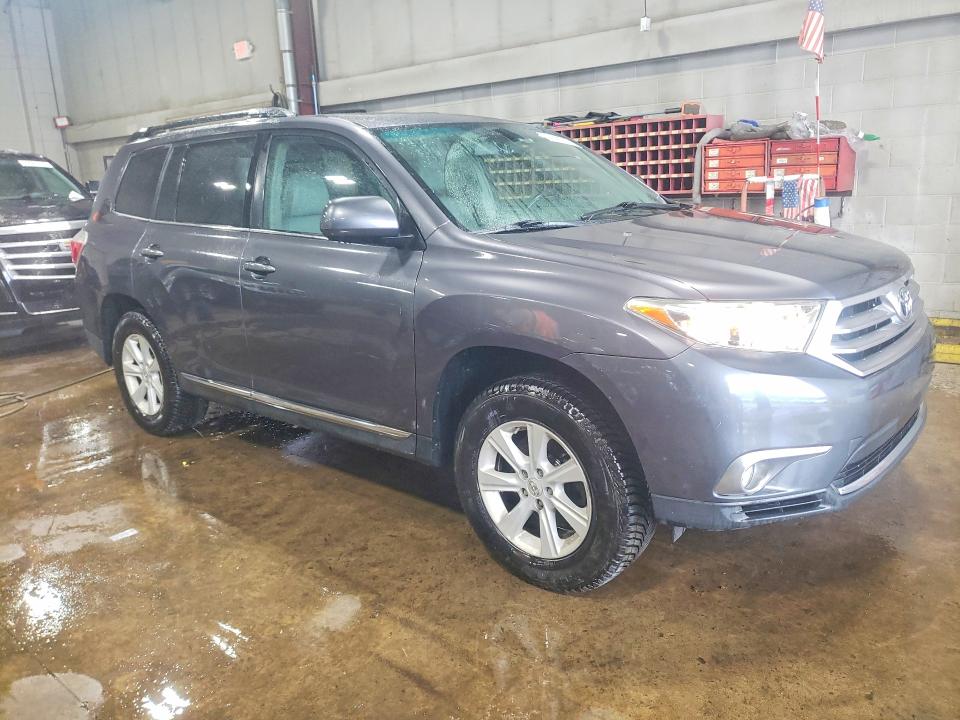 2012 Toyota Highlander მანქანა იყიდება აუქციონზე, vin: 5TDBK3EH9CS157241, აუქციონის ნომერი: 41632576