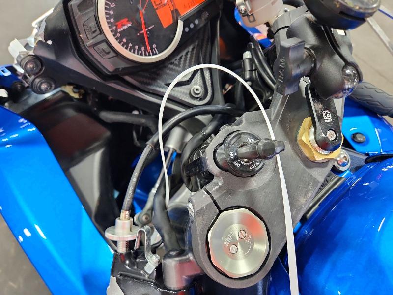 62915956 :رقم المزاد ، JS1GN7FA1B2101767 vin ، 2011 Suzuki Gsx-r600 مزاد بيع