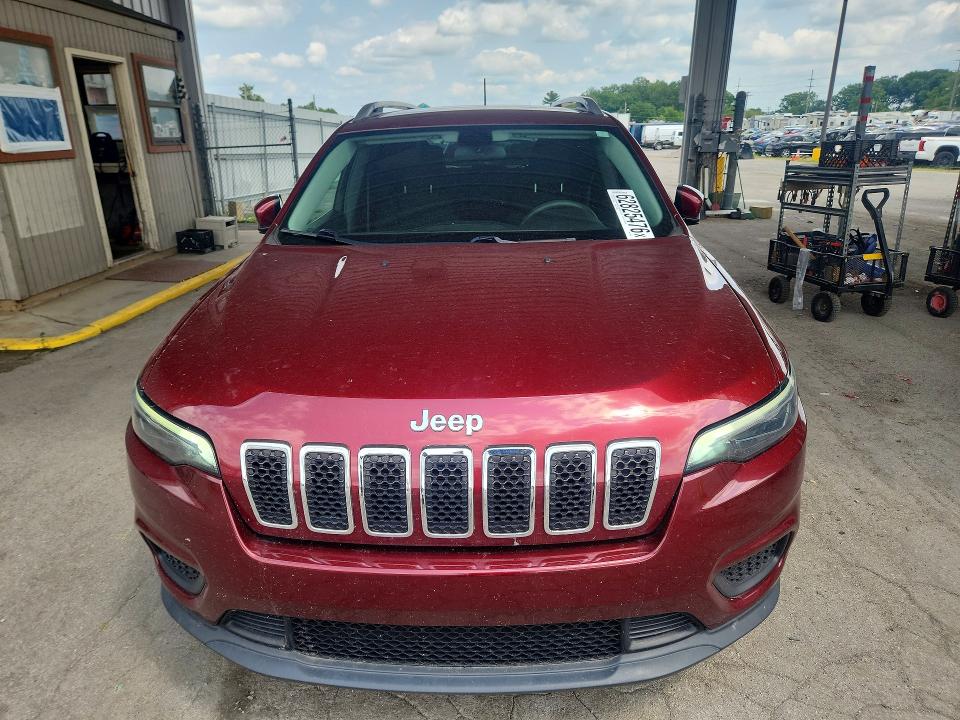 62825476 :رقم المزاد ، 1C4PJLCB1LD656991 vin ، 2020 Jeep Cherokee مزاد بيع