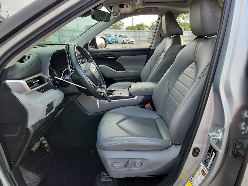 62722066 :رقم المزاد ، 5TDHARAH1NS513397 vin ، 2022 Toyota Highlander Hybrid مزاد بيع