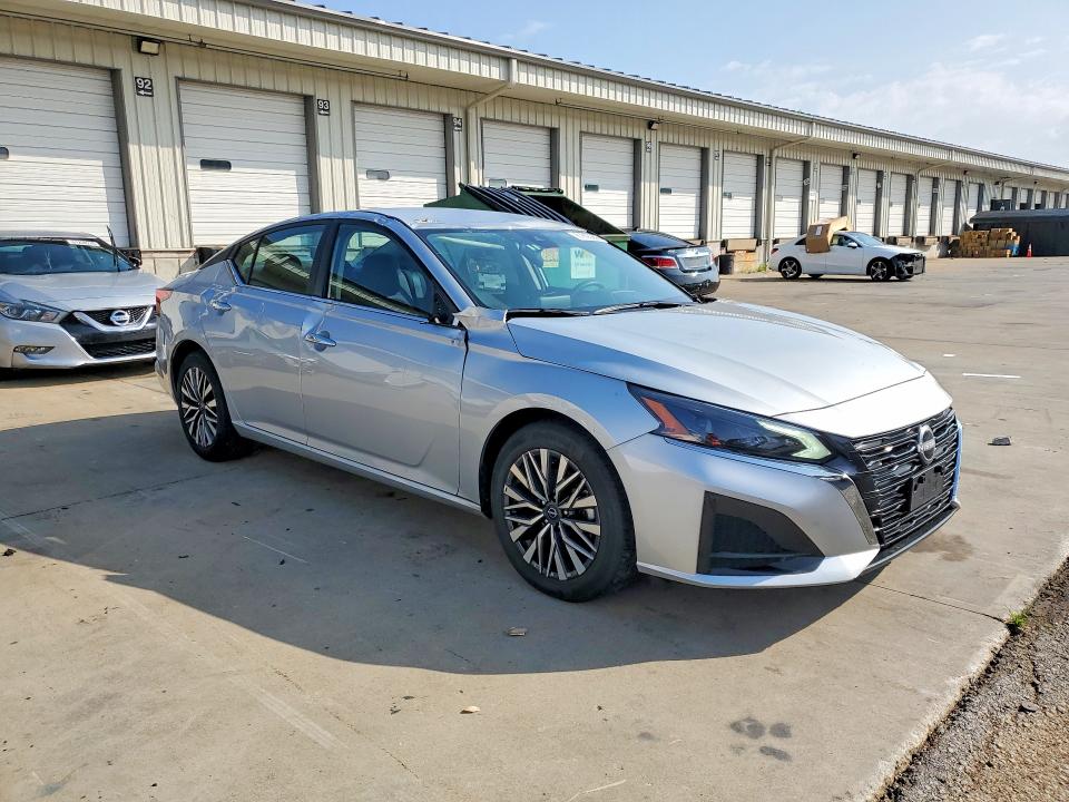 61806866 :رقم المزاد ، 1N4BL4DV7SN386716 vin ، 2025 Nissan Altima مزاد بيع