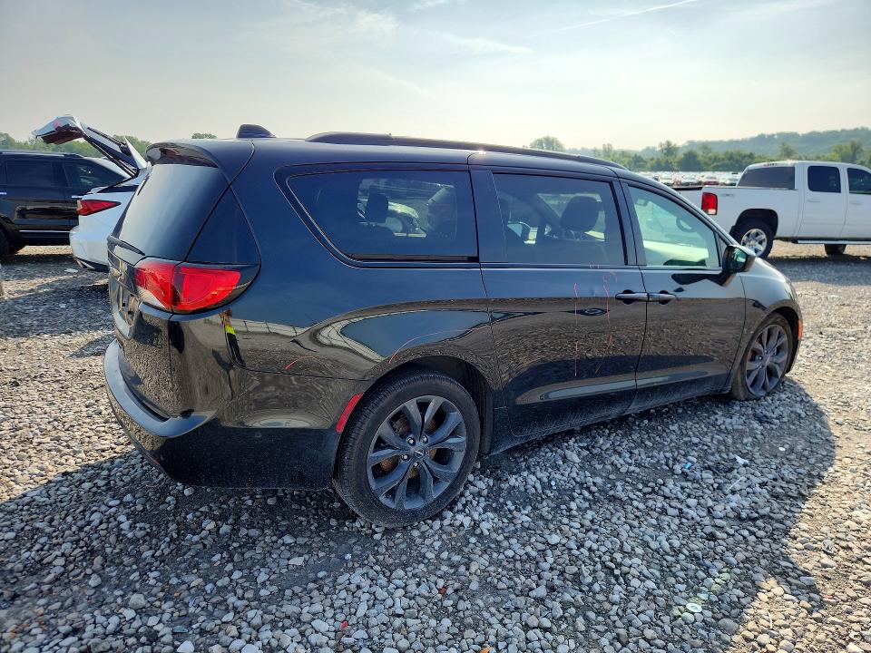 85462575 :رقم المزاد ، 2C4RC1EG1LR105831 vin ، 2020 Chrysler Pacifica مزاد بيع