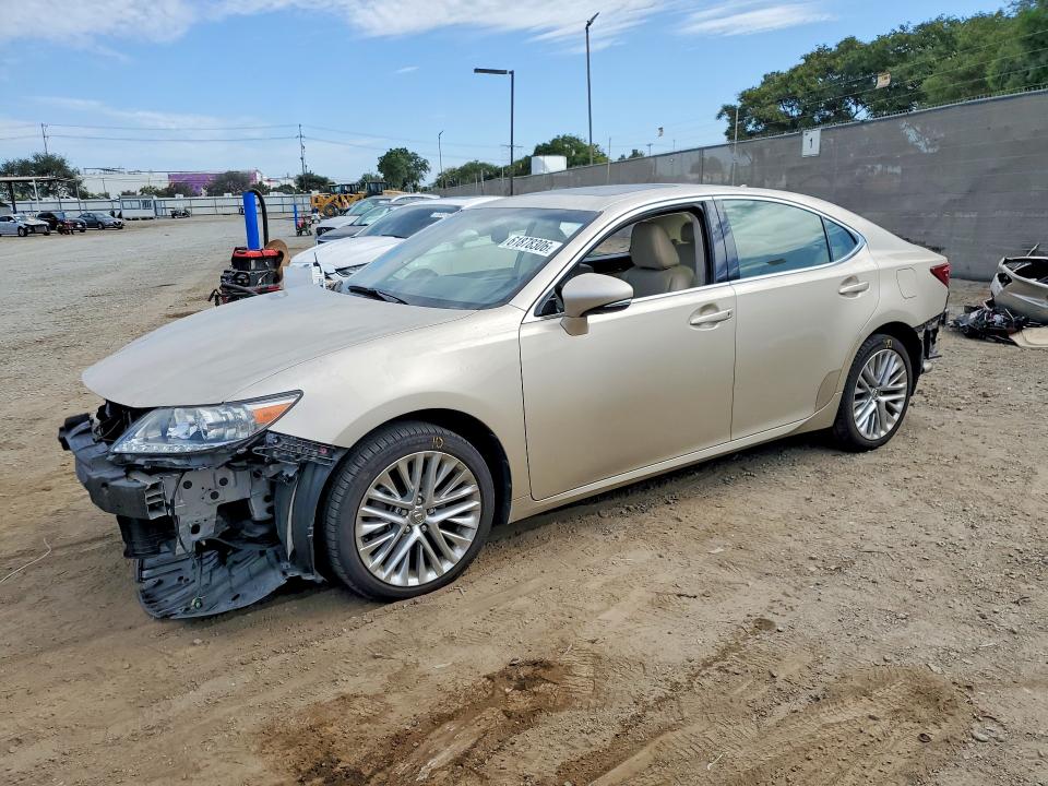61878306 :رقم المزاد ، JTHBK1GG8D2064369 vin ، 2013 Lexus Es مزاد بيع