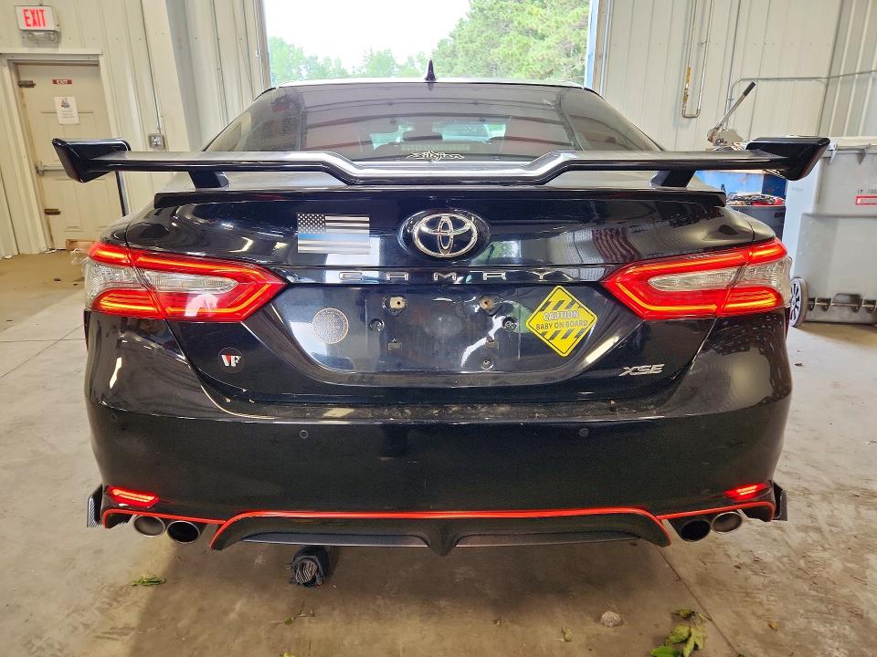 Продажа на аукционе авто 2018 Toyota Camry, vin: 4T1BZ1HK0JU009801, номер лота: 62766986
