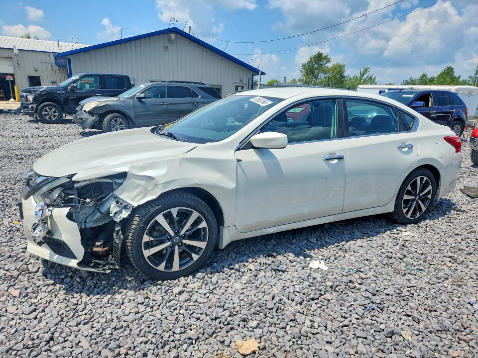 Продаж на аукціоні авто 2016 Nissan Altima, vin: 1N4AL3AP0GC125958, номер лоту: 61552066