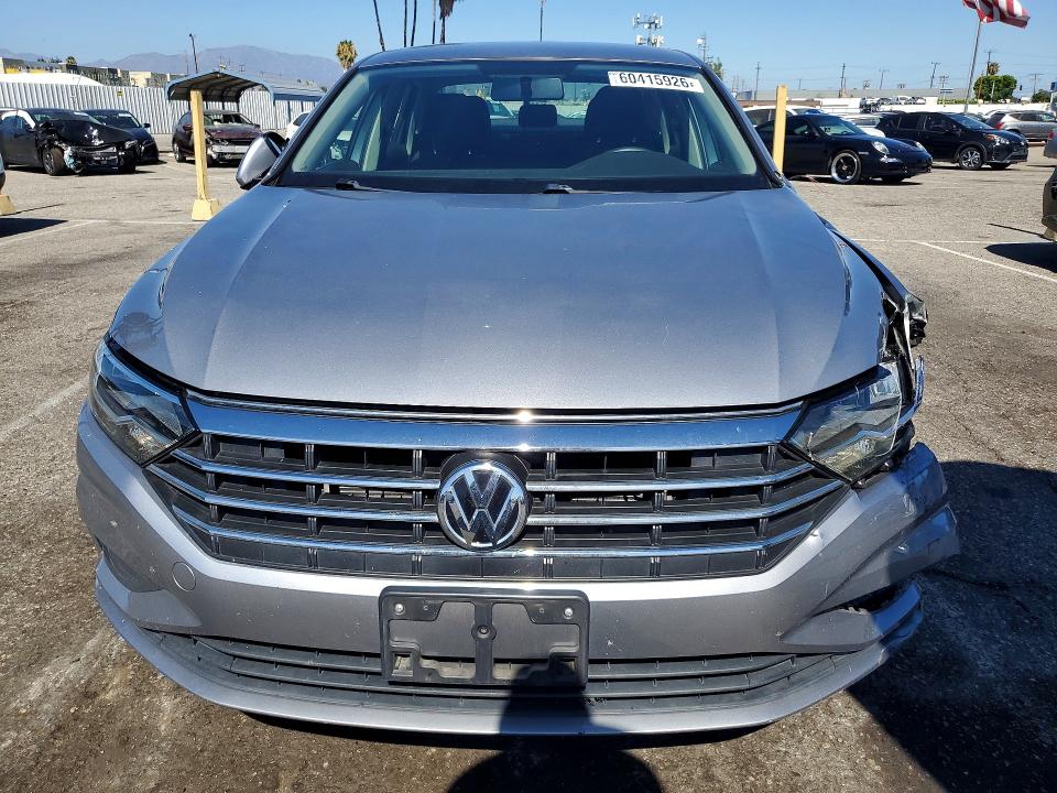 60415926 :رقم المزاد ، 3VWC57BU7MM080890 vin ، 2021 Volkswagen Jetta مزاد بيع