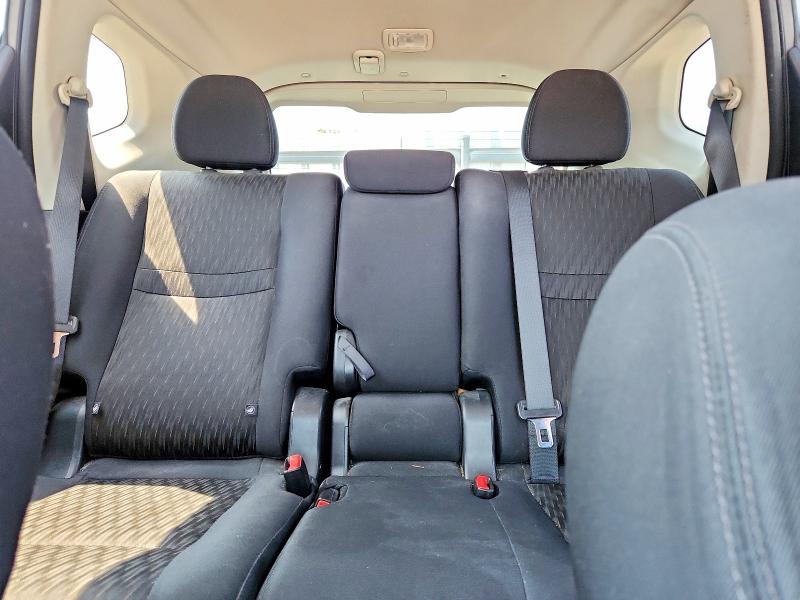 63207006 :رقم المزاد ، 5N1AT2MT1JC825083 vin ، 2018 Nissan Rogue مزاد بيع
