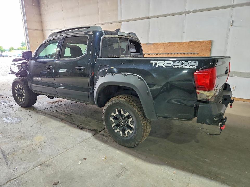 60415396 :رقم المزاد ، 5TFCZ5AN4GX009876 vin ، 2016 Toyota Tacoma مزاد بيع