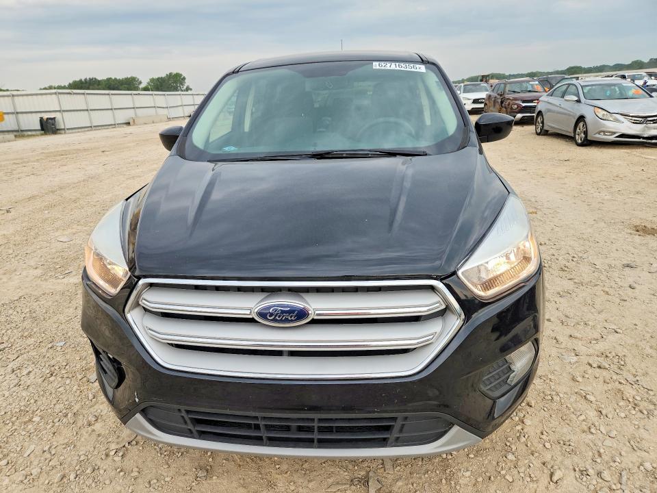 62716356 :رقم المزاد ، 1FMCU0GD6KUA16480 vin ، 2019 Ford Escape مزاد بيع