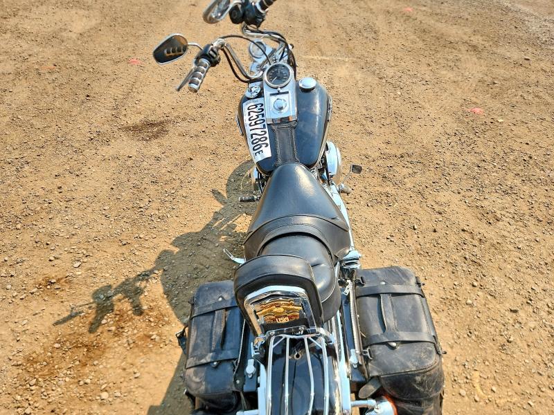 62597286 :رقم المزاد ، 5HD1GEV153K330635 vin ، 2003 Harley-davidson Fxdwg مزاد بيع