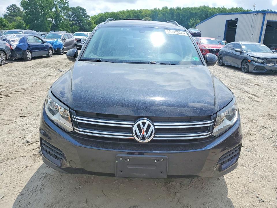 2017 Volkswagen Tiguan მანქანა იყიდება აუქციონზე, vin: WVGBV7AX2HK003802, აუქციონის ნომერი: 60428906