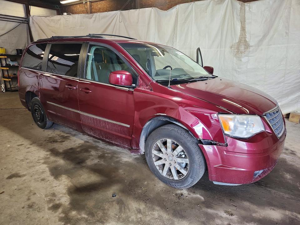 61477006 :رقم المزاد ، 2A8HR54199R647260 vin ، 2009 Chrysler Town & Country مزاد بيع