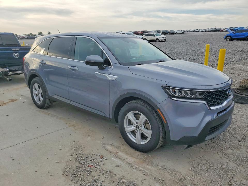 61514416 :رقم المزاد ، 5XYRG4LC4MG061111 vin ، 2021 Kia Sorento مزاد بيع