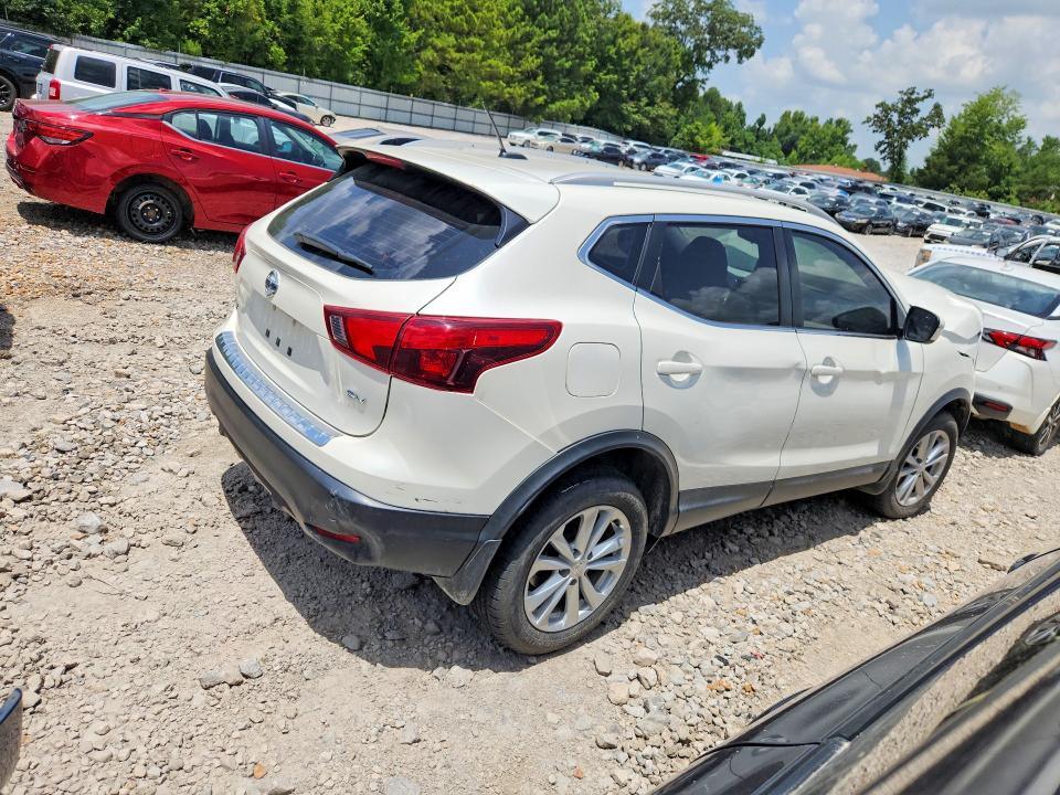 Продажа на аукционе авто 2018 Nissan Rogue Sport, vin: JN1BJ1CP4JW186776, номер лота: 62013076