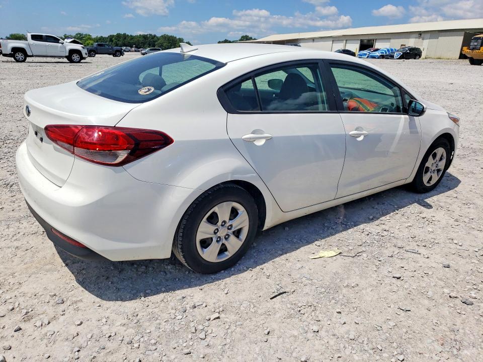 Продажа на аукционе авто 2017 Kia Forte, vin: 3KPFK4A77HE092007, номер лота: 62726156