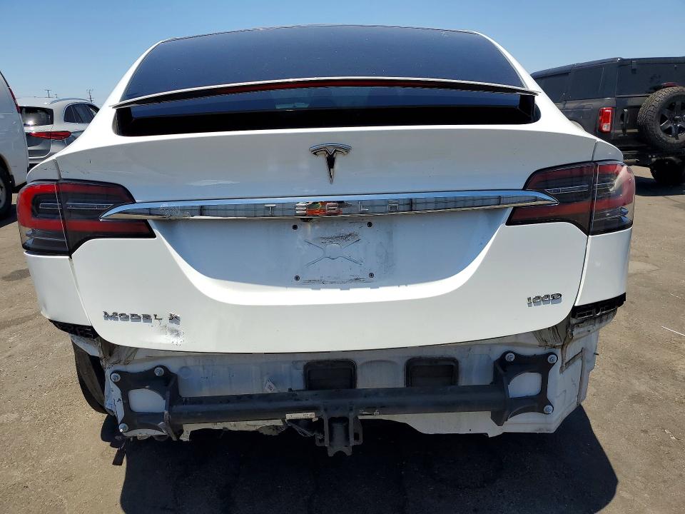 Продажа на аукционе авто 2019 Tesla Model X, vin: 5YJXCAE25KF152947, номер лота: 60084176