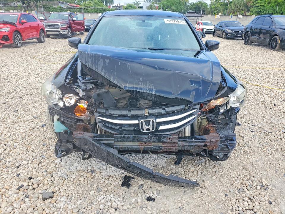 61171916 :رقم المزاد ، 1HGCP2F6XCA103720 vin ، 2012 Honda Accord مزاد بيع