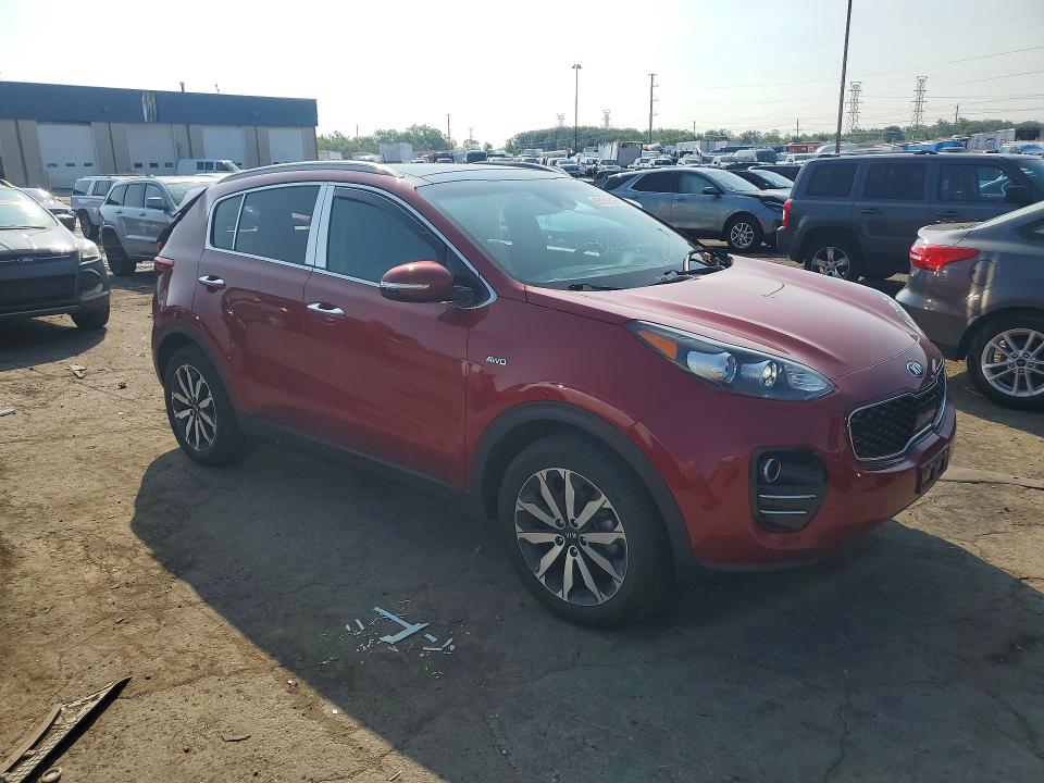 60151616 :رقم المزاد ، KNDPNCAC9H7145325 vin ، 2017 Kia Sportage مزاد بيع