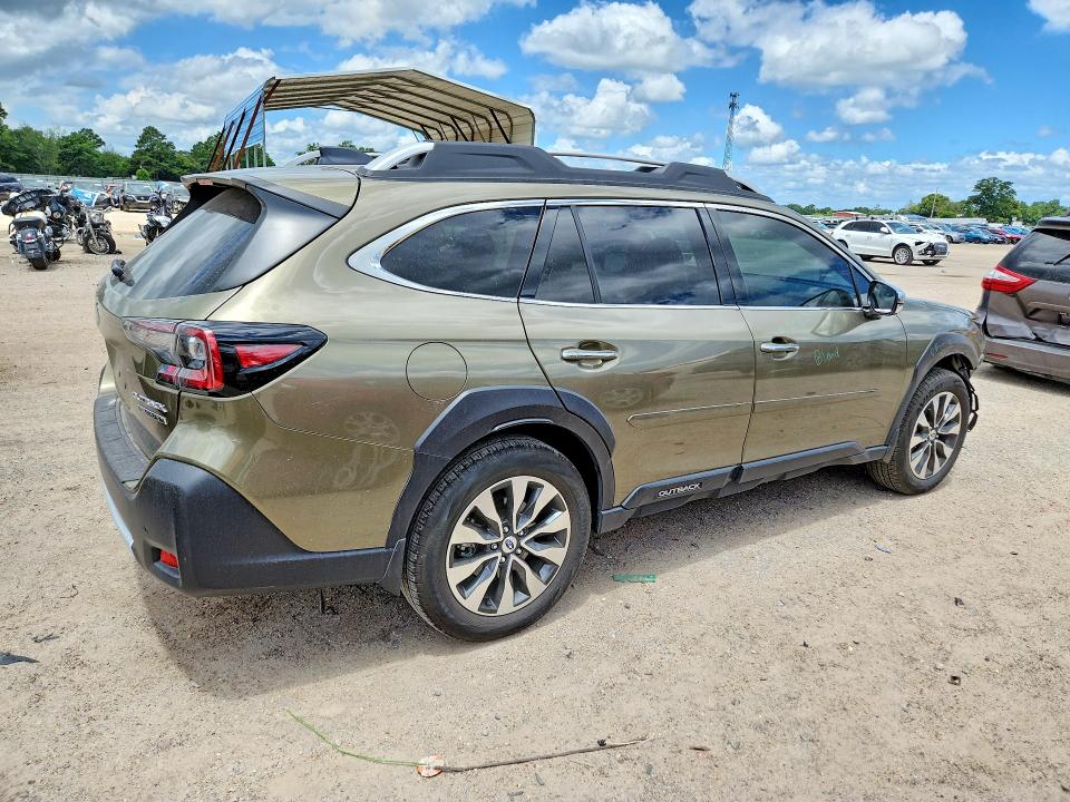 60498226 :رقم المزاد ، 4S4BTGPD2R3216781 vin ، 2024 Subaru Outback مزاد بيع