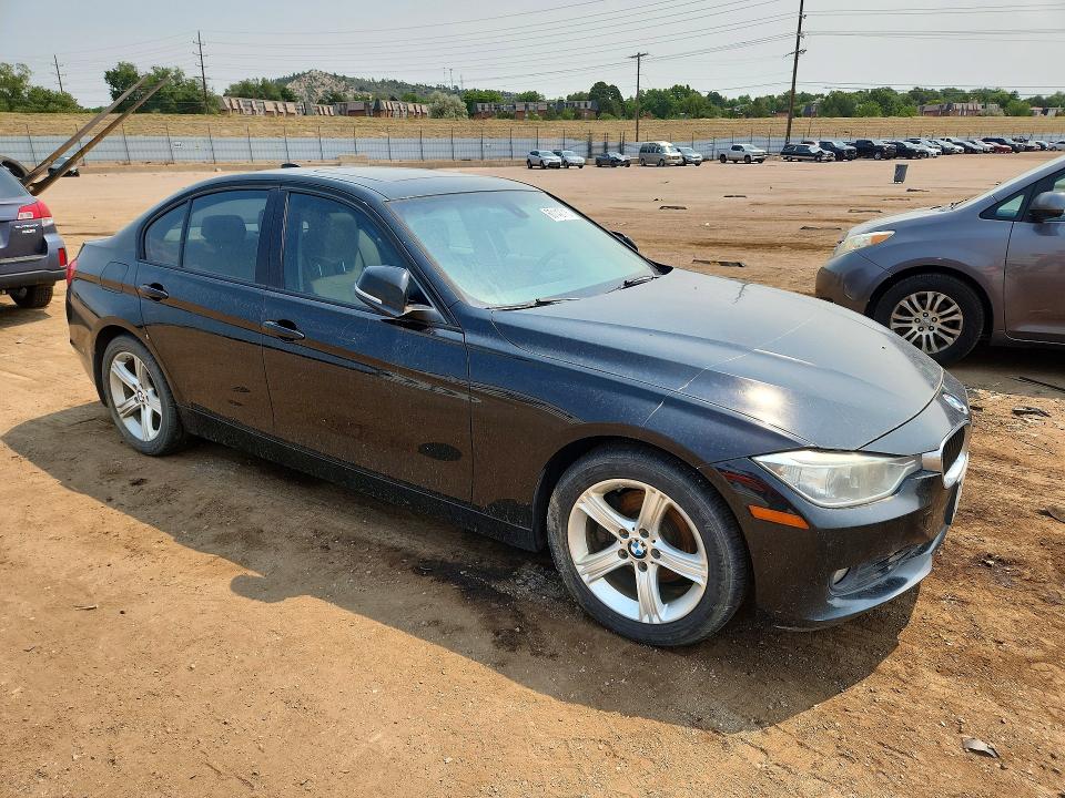 60142716 :رقم المزاد ، WBA3B3C53EJ978281 vin ، 2014 Bmw 328 مزاد بيع