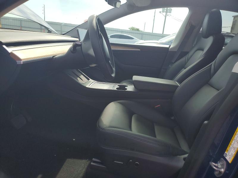 61679086 :رقم المزاد ، 7SAYGDED9SA379196 vin ، 2025 Tesla Model Y مزاد بيع
