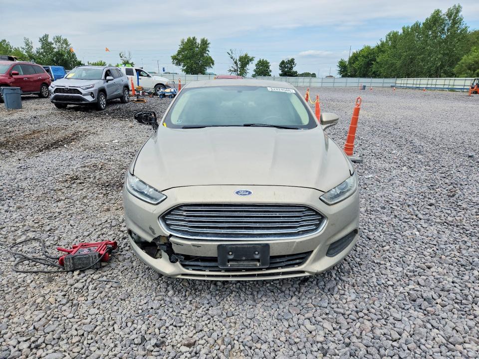 62824586 :رقم المزاد ، 3FA6P0H71GR212140 vin ، 2016 Ford Fusion مزاد بيع