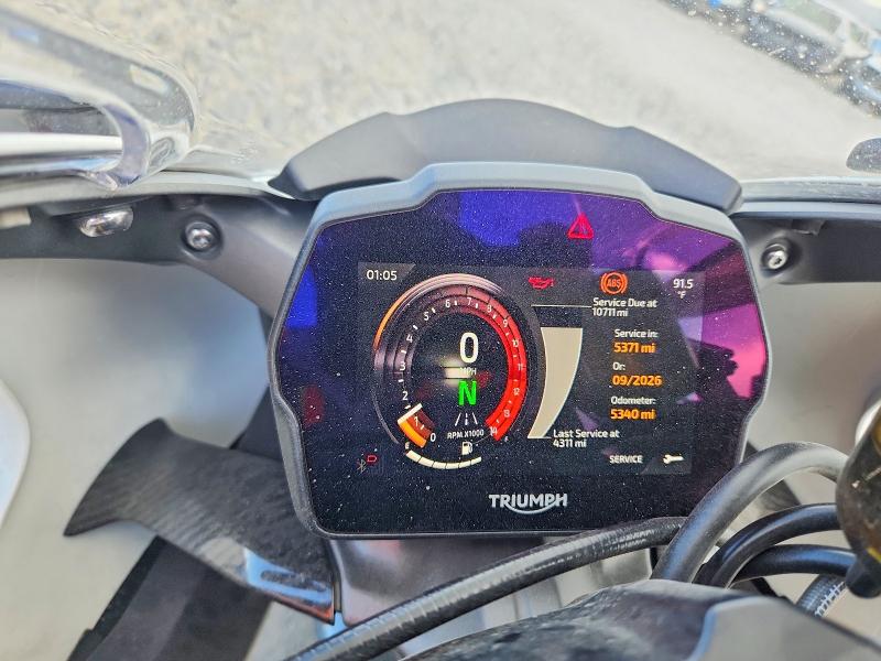 59991536 :رقم المزاد ، SMTP02ST7RTBM8146 vin ، 2024 Triumph Motorcycle Speed Triple مزاد بيع