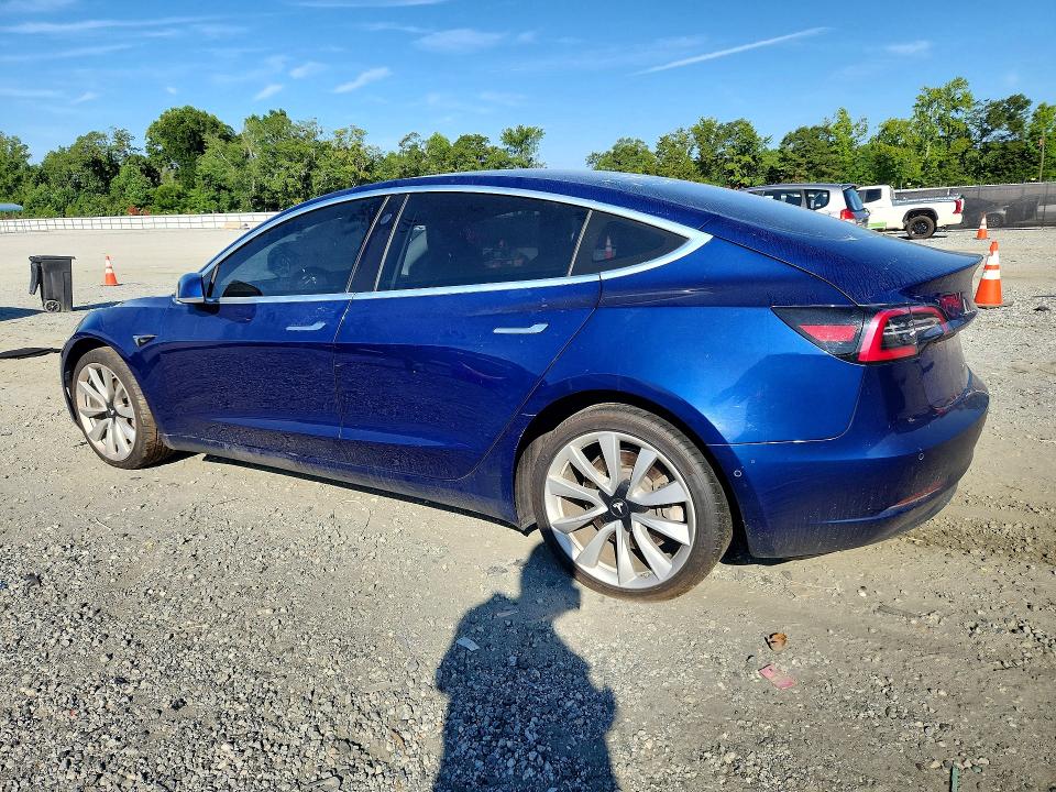 2018 Tesla Model 3 მანქანა იყიდება აუქციონზე, vin: 5YJ3E1EB1JF133867, აუქციონის ნომერი: 63503926