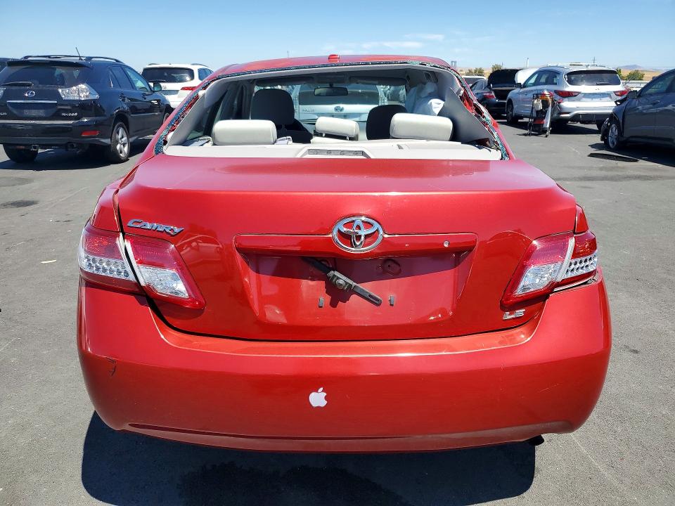 59365306 :رقم المزاد ، 4T1BF3EKXBU684680 vin ، 2011 Toyota Camry مزاد بيع