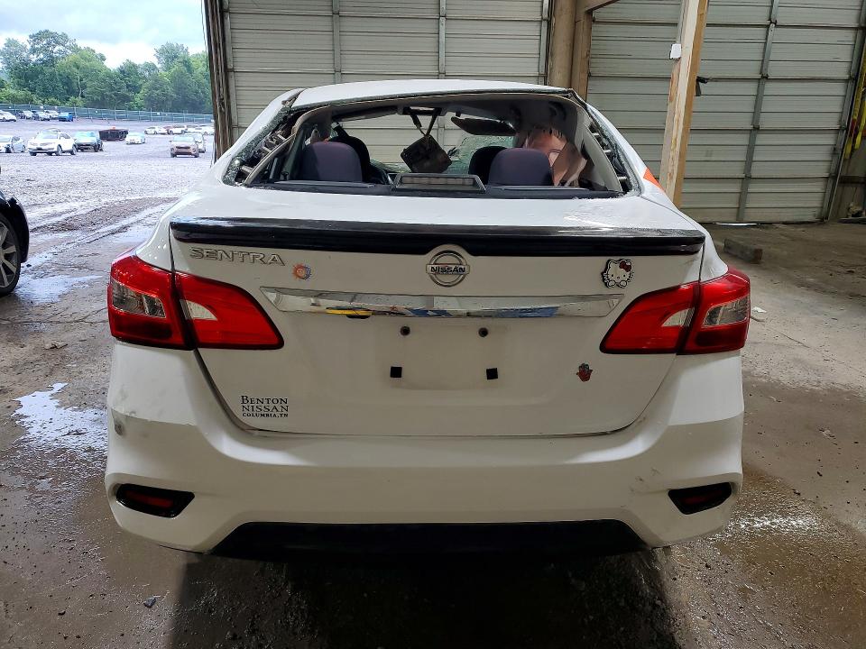 61077596 :رقم المزاد ، 3N1AB7AP4JY230802 vin ، 2018 Nissan Sentra مزاد بيع