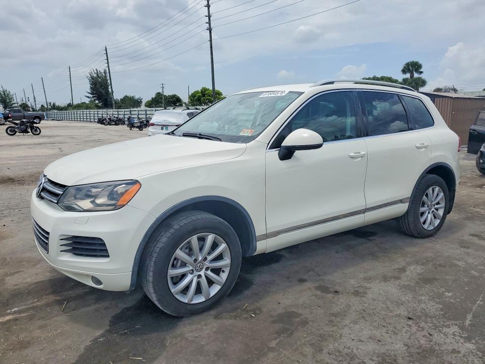 61584576 :رقم المزاد ، WVGFF9BP5BD002471 vin ، 2011 Volkswagen Touareg مزاد بيع