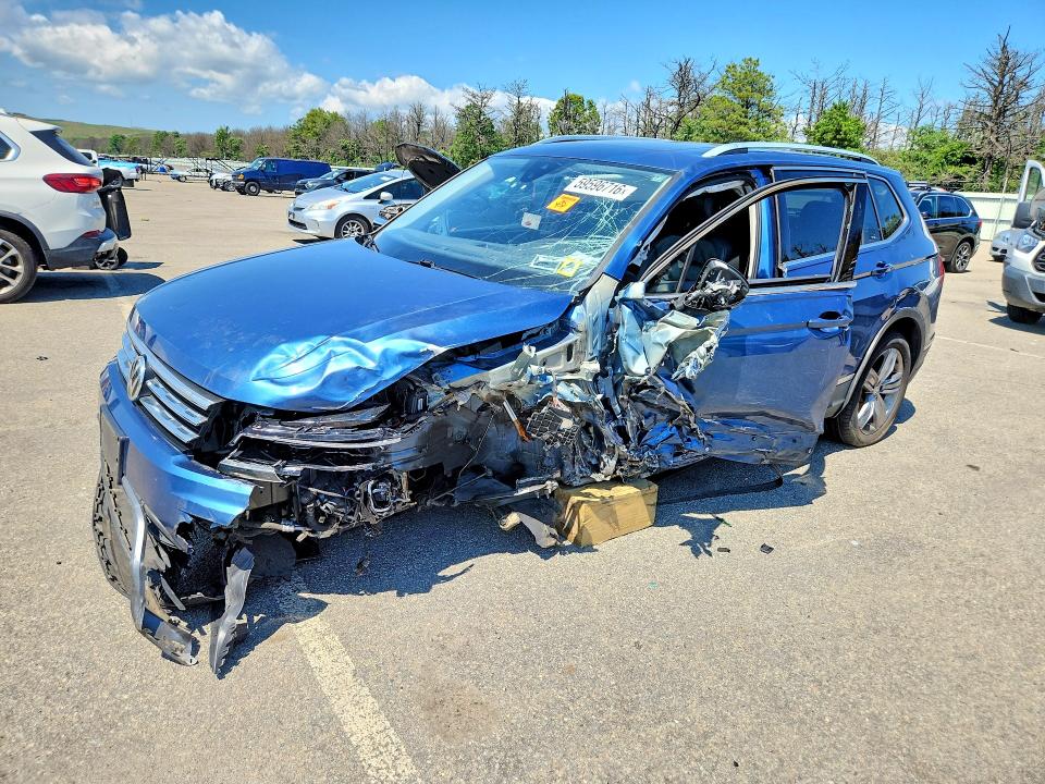 2018 Volkswagen Tiguan მანქანა იყიდება აუქციონზე, vin: 3VV4B7AX2JM174782, აუქციონის ნომერი: 59596716