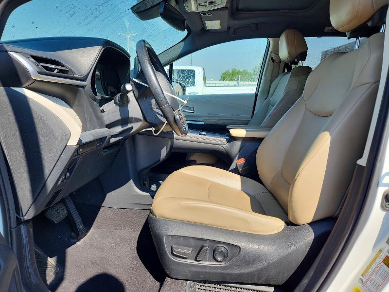 59556746 :رقم المزاد ، 5TDYRKEC1MS044115 vin ، 2021 Toyota Sienna مزاد بيع