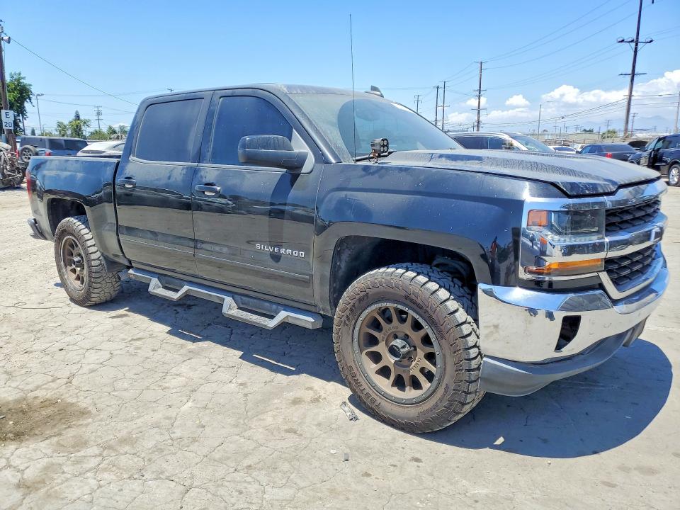 61067906 :رقم المزاد ، 3GCPCREC3HG120329 vin ، 2017 Chevrolet Silverado مزاد بيع