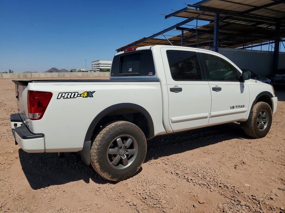 58130126 :رقم المزاد ، 1N6BA0EC7FN514879 vin ، 2015 Nissan Titan مزاد بيع