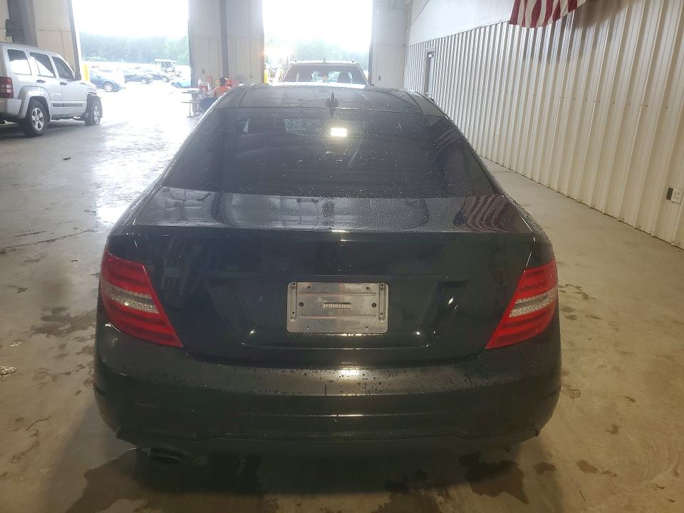 2015 Mercedes-benz C მანქანა იყიდება აუქციონზე, vin: WDDGJ4HBXFG389020, აუქციონის ნომერი: 62122556