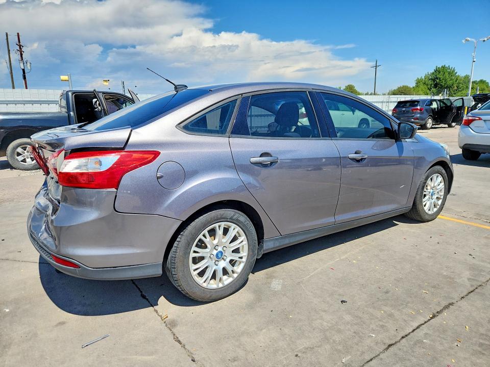 62862176 :رقم المزاد ، 1FAHP3F20CL179433 vin ، 2012 Ford Focus مزاد بيع